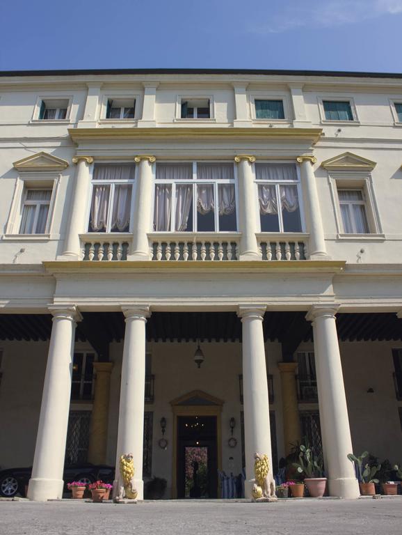 Villa Carrer Порто Виро Екстериор снимка