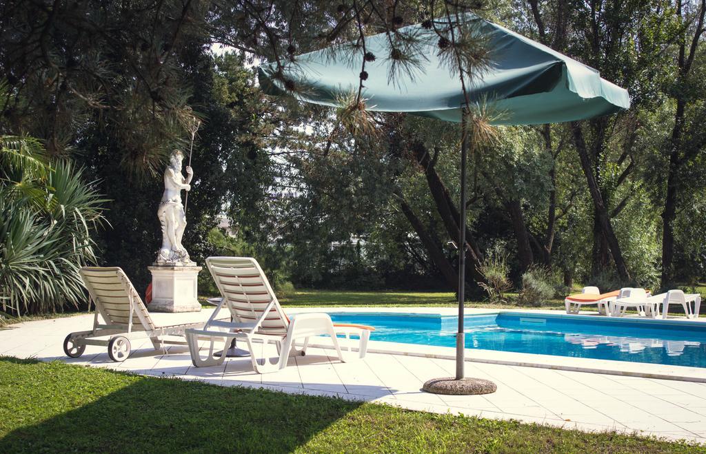 Villa Carrer Порто Виро Екстериор снимка
