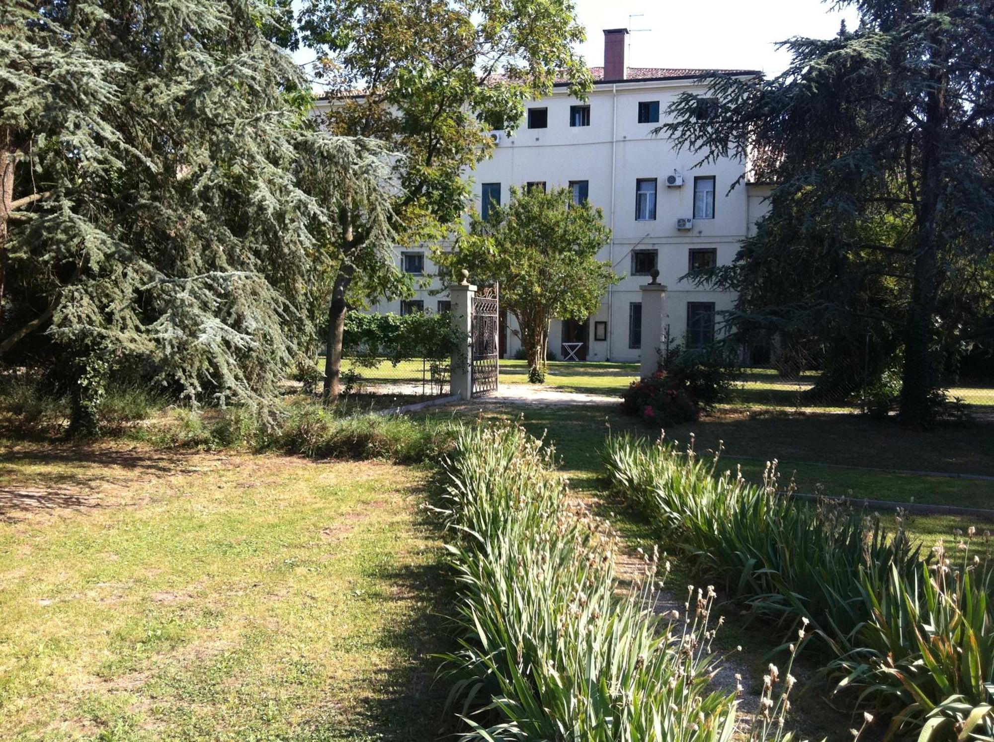 Villa Carrer Порто Виро Екстериор снимка